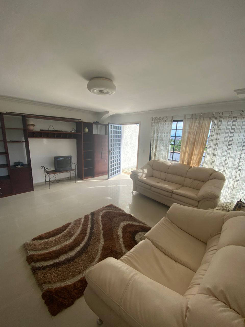 Будинок, 2745 м², 65 000$ — FAKTOR